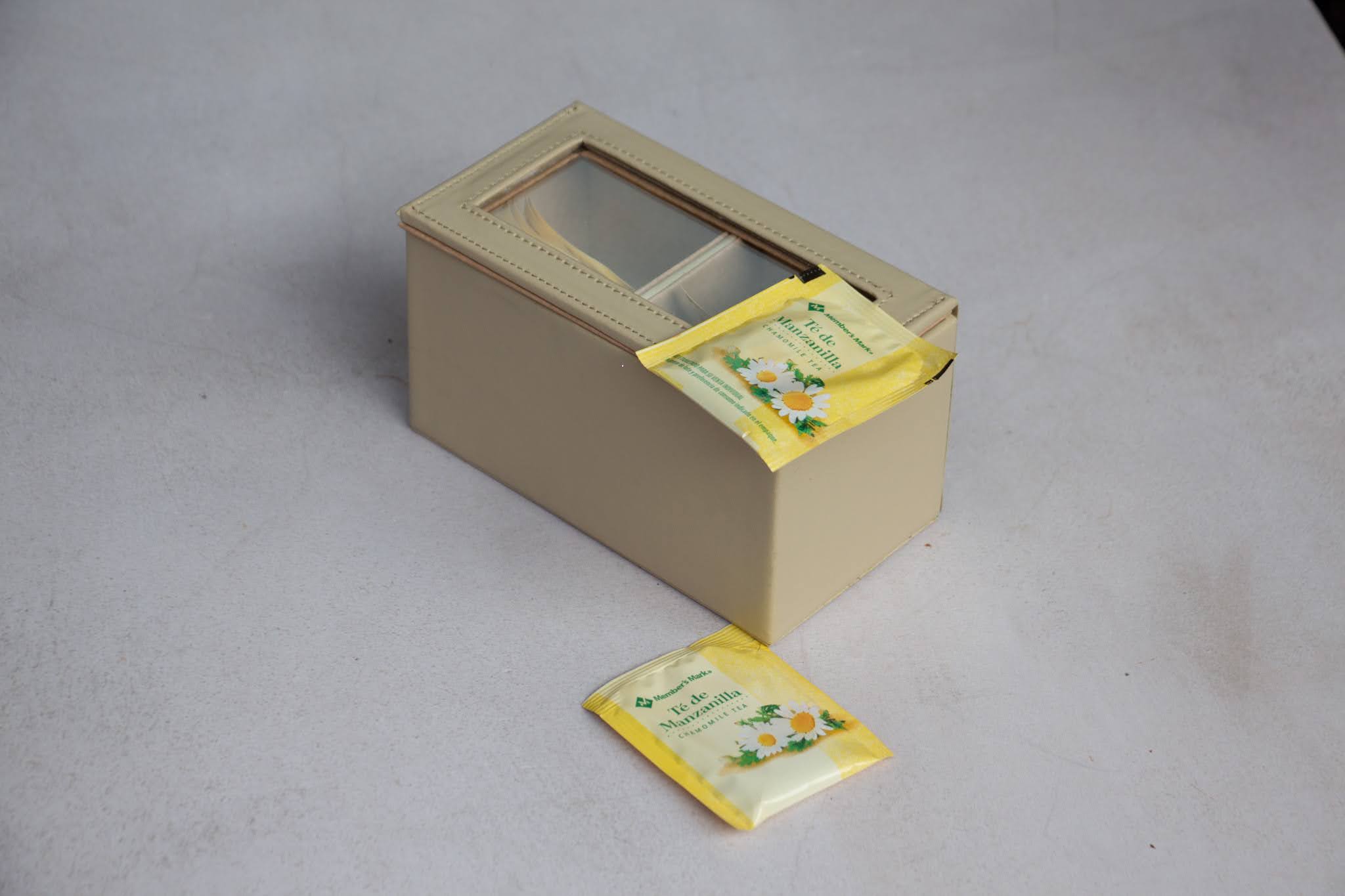 Caja de té doble con 20 tés